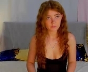 ellamyerss is a 18 year old female webcam sex model.