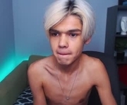 felix_rey is a 18 year old male webcam sex model.