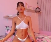 lulu_russel is a  year old female webcam sex model.