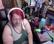 laughingleo is a 32 year old female webcam sex model.