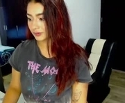 kitty_hottt_ is a 21 year old female webcam sex model.
