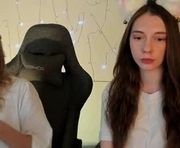 aveangela is a 20 year old couple webcam sex model.