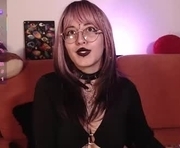 eris_kaosu_ is a 25 year old female webcam sex model.