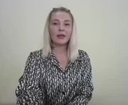 blondie_xoxoxo is a  year old female webcam sex model.