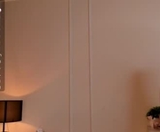 you_fell_in_love is a 18 year old female webcam sex model.
