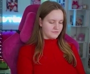 kellypoter is a 19 year old female webcam sex model.
