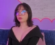 lilou_albrecht is a 18 year old female webcam sex model.