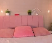 _tamara_b is a 20 year old female webcam sex model.