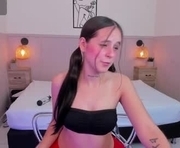 milarose4 is a 21 year old female webcam sex model.