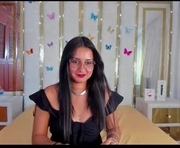 luna021_1 is a 28 year old female webcam sex model.