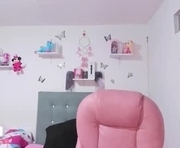 tammy_moon09_ is a 20 year old female webcam sex model.