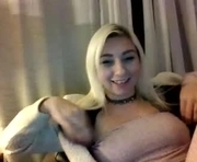 elainastar is a  year old female webcam sex model.