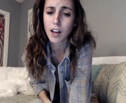 syriahsage is a 22 year old female webcam sex model.