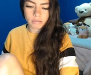 catalella_01 is a 20 year old female webcam sex model.