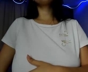 harleynapier is a 99 year old female webcam sex model.