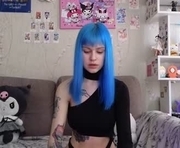 lisadenvinn is a 18 year old female webcam sex model.