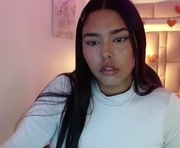 nanixoxo18 is a 18 year old female webcam sex model.