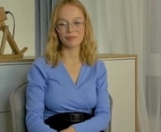 annisfilbert is a 18 year old female webcam sex model.