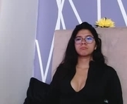 evelyngp is a 18 year old female webcam sex model.