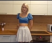 hildahemmings is a 18 year old female webcam sex model.