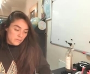 tiny_williams is a 43 year old female webcam sex model.
