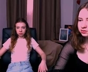 jency_met is a  year old couple webcam sex model.