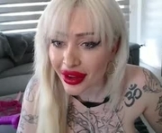 deewhitee is a 25 year old female webcam sex model.