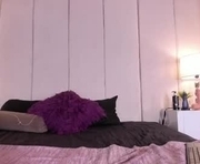 mia_rousse25 is a 21 year old female webcam sex model.