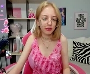 inferno_mia is a 18 year old female webcam sex model.