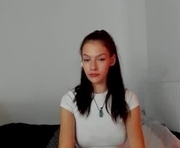 alexisyourdream is a 22 year old female webcam sex model.