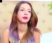 coravex is a 18 year old female webcam sex model.