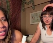 kayleesegates is a  year old female webcam sex model.