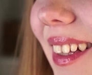 marentuomi is a 18 year old female webcam sex model.