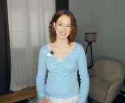 glammy_too is a 18 year old female webcam sex model.