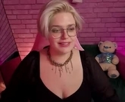 yukiohara is a 19 year old female webcam sex model.