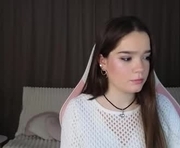 malumeyers is a  year old female webcam sex model.