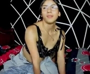 nicolas_and_alexa is a 19 year old couple webcam sex model.