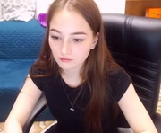 zoegilbraith is a 18 year old female webcam sex model.