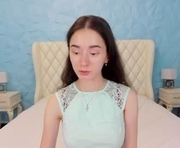 elizabethrice is a 19 year old female webcam sex model.