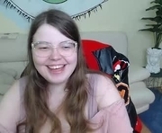 muriel_lee is a 19 year old female webcam sex model.
