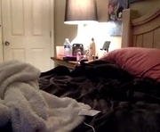 slip_inside_wet_orchid is a  year old female webcam sex model.