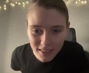 shadebabe is a  year old female webcam sex model.