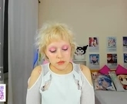 aliceww_ is a 18 year old female webcam sex model.