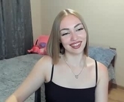 larakrein_lk is a 19 year old female webcam sex model.