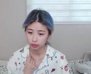 berniceafra is a 18 year old female webcam sex model.
