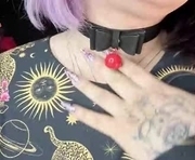 lenna_black is a 32 year old female webcam sex model.