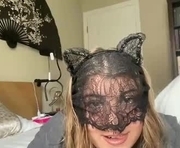 missemmbeex is a  year old female webcam sex model.