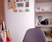 linda_giggle is a 27 year old female webcam sex model.