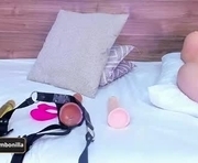 fallen_angel999777 is a 30 year old female webcam sex model.