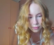 cuute_angell is a 20 year old female webcam sex model.